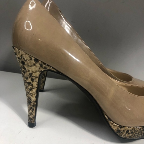 Enzo Angiolini Eadixy Patent Leather Nude Platform Heels, Size 8.5 - Picture 5 of 12